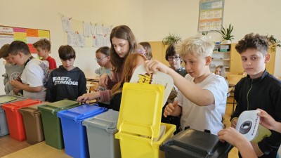 beseda "Tonda Obal na cestách"